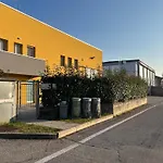 Orio Volta 아파트